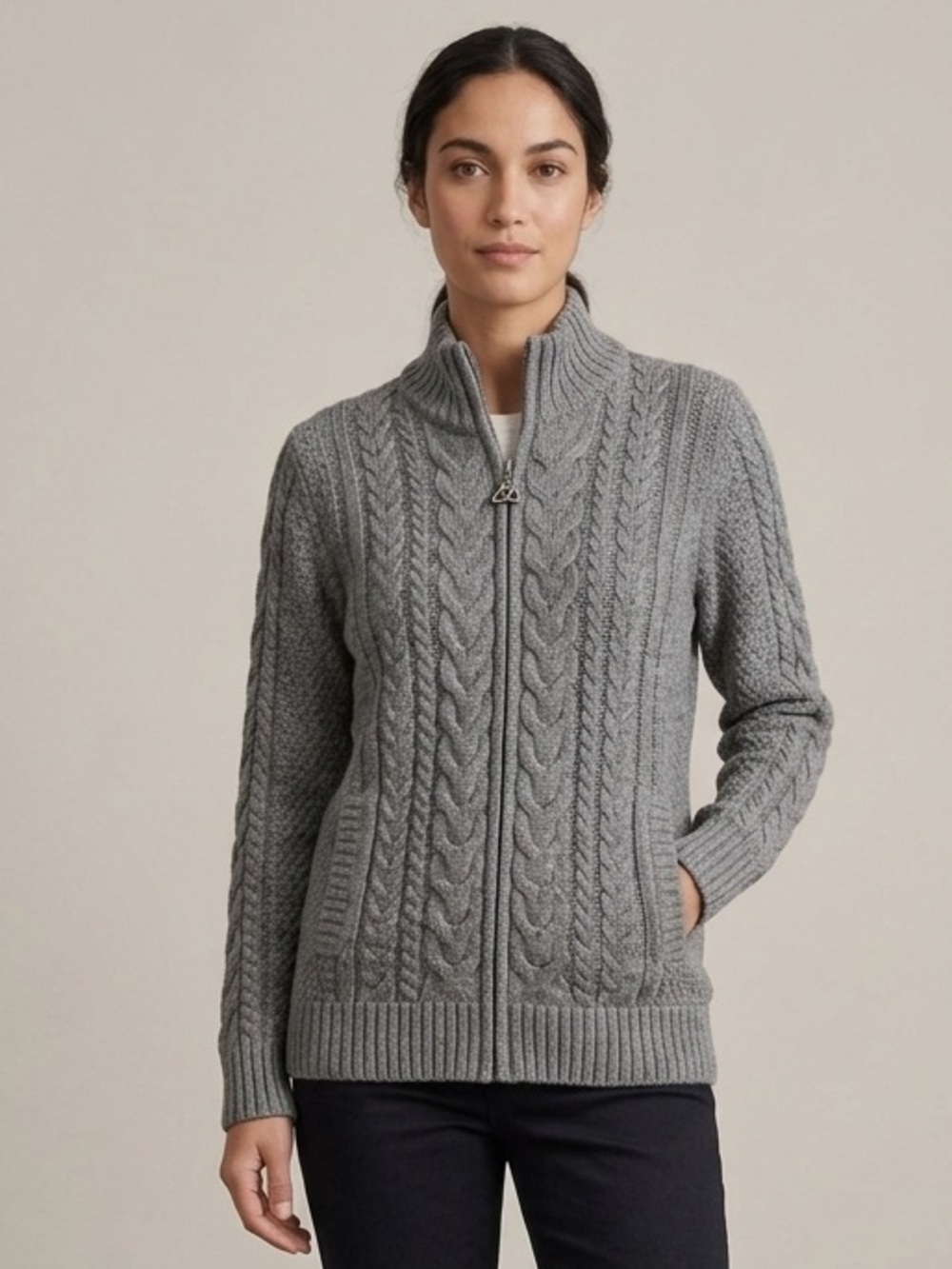 Aran Woollen Mill Sz M Cable Knit Gray Merino Wool Full Zip Cardigan Sweater